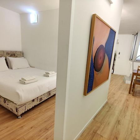 Central Stay Tlv Beachfront Тель-Авів Номер фото