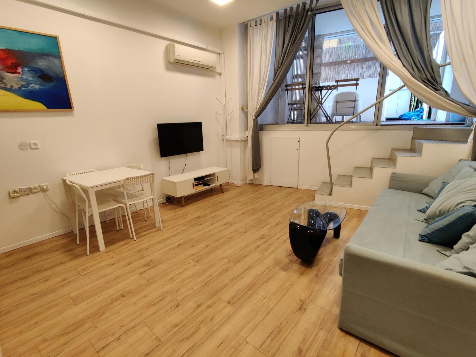 Central Stay Tlv Beachfront Тель-Авів Номер фото